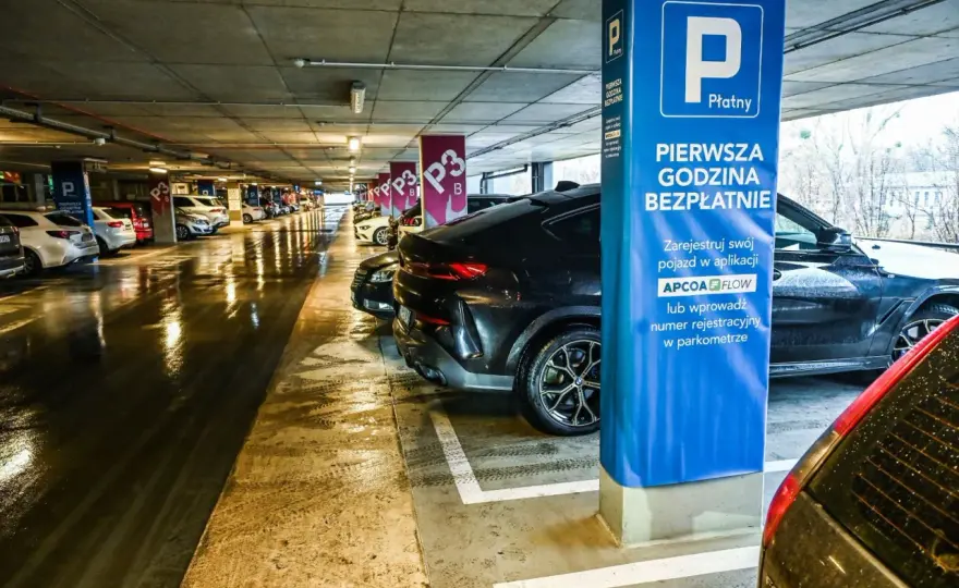 Parking nad zaporą: gdzie zaparkować i ile to kosztuje? Sprawdź!