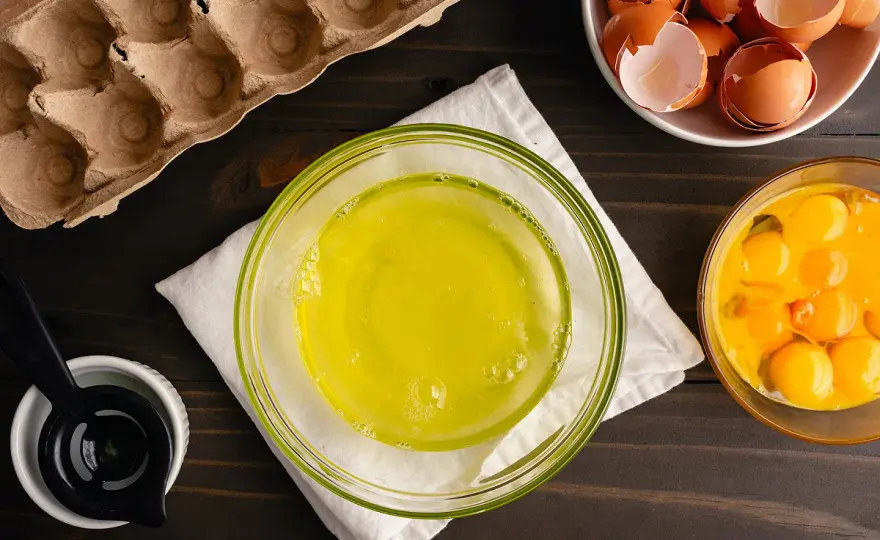 Conserver un jaune d'œuf cru au frigo - combien de temps ?