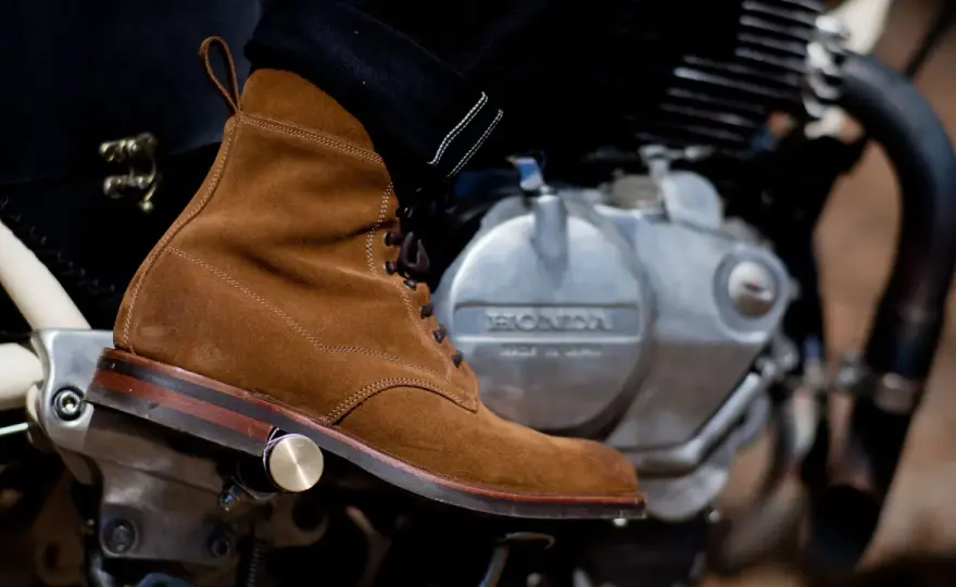 How to Walk in Boots Without Pain or Blisters