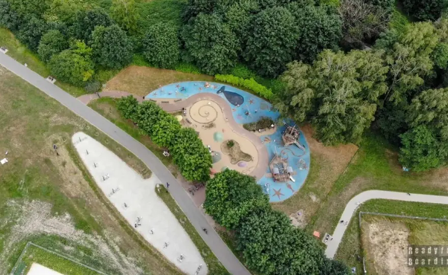 Łódź z dzieckiem - Gdzie na plac zabaw? Przewodnik po najlepszych miejscach