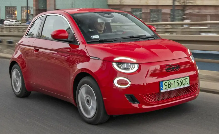 Fiat 500 w 2026 roku - Cena, wersje i parametry. Co warto wybrać?