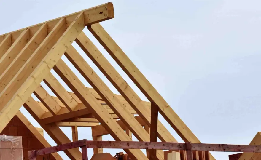 Dachstuhl Aufbau - Arten, Fehler & Kosten: Was wirklich zählt