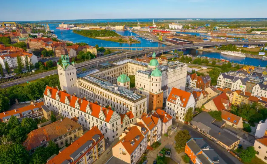 Gdzie zjeść w Szczecinie? 10 najlepszych miejsc, które musisz poznać