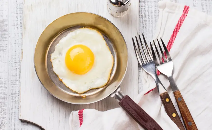 Cuisiner à la poêle inox sans que ça colle - Le guide complet