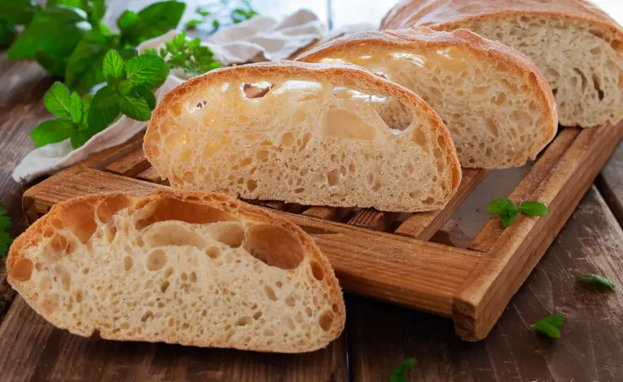 Pane soffice fatto in casa, i trucchi per mantenerlo morbido