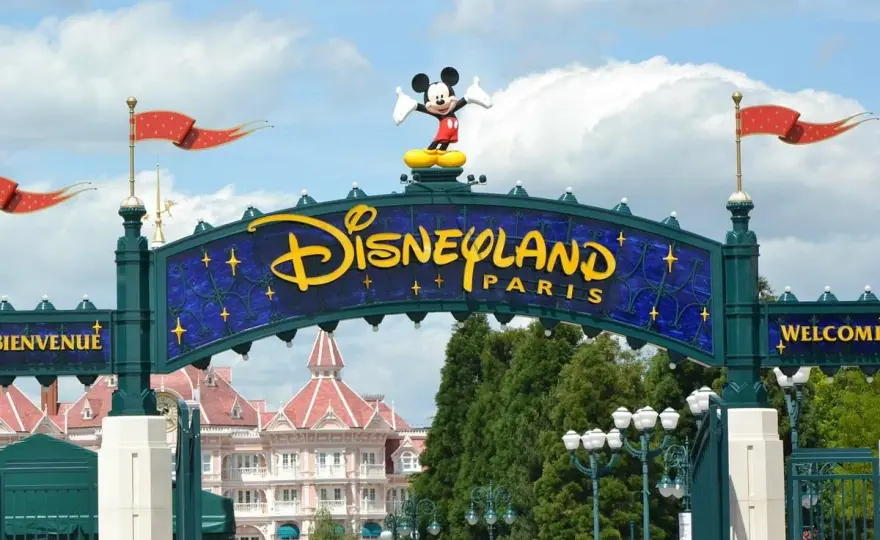 Ile kosztuje bilet do Disneylandu w Paryżu? Sprawdź ceny i zniżki
