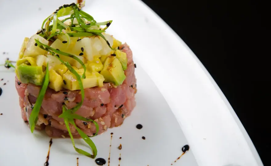 Tartare di Tonno Perfetta - Guida Essenziale per un Crudo Sublime