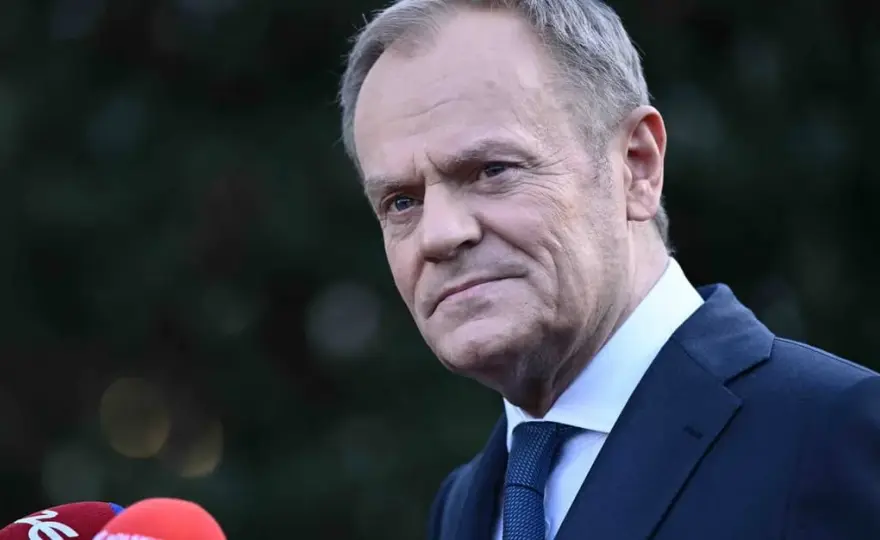 Donald Tusk: ponad 30 000 zł emerytury. Jak to możliwe?