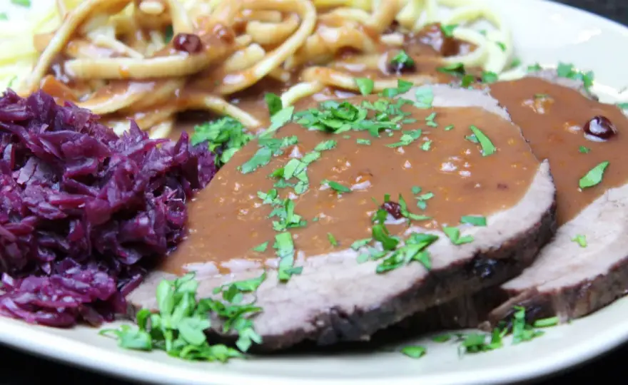 Rotwein-Sauerbraten - So gelingt die perfekte Beize!