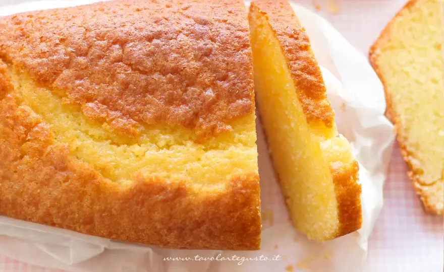 Plumcake allo yogurt soffice - dosi, cottura e trucchi utili