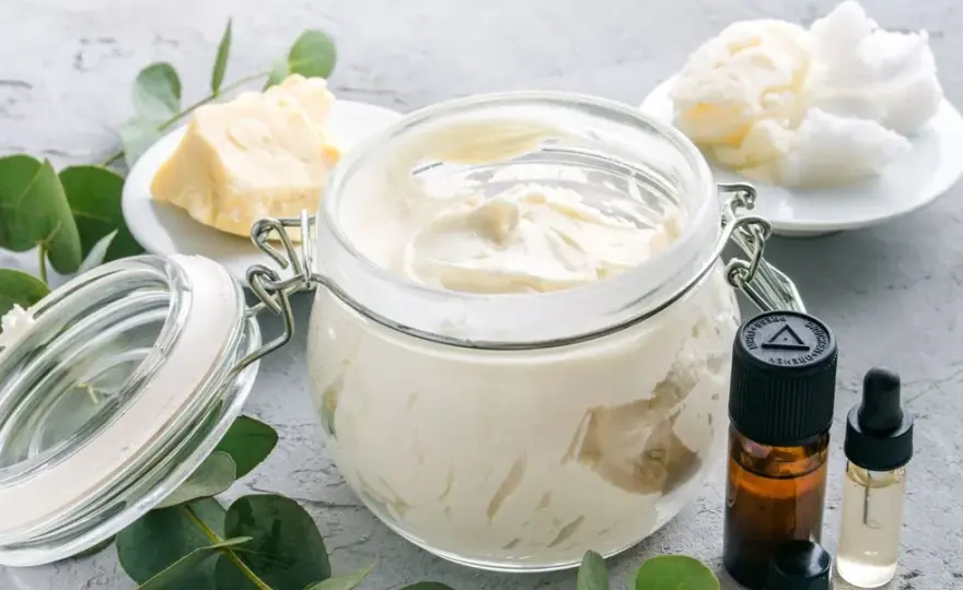 Domowy dezodorant w kremie: prosty przepis i naturalna ochrona