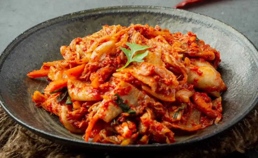 Kimchi na co pomaga - Poznaj realny wpływ na jelita i trawienie