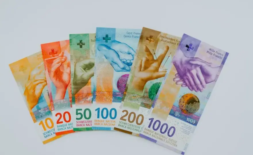 Waluta Liechtensteinu - CHF czy Euro? Jak płacić bez strat?