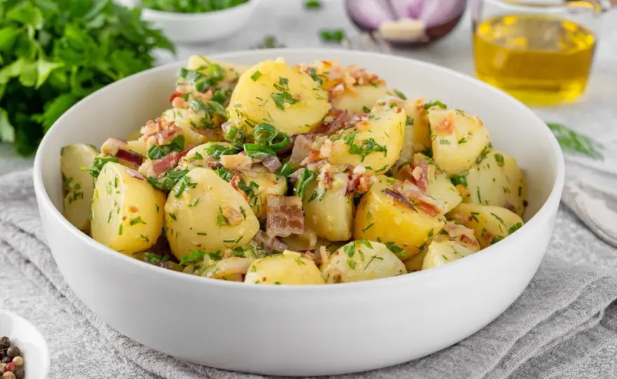 Kartoffelsalat retten - Tipps bei zu trocken, sauer oder matschig