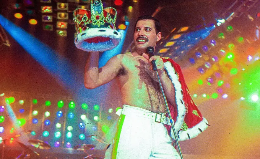 Kiedy zmarł Freddie Mercury? Data, wiek, przyczyny i fakty