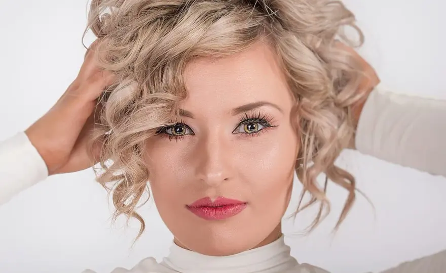 Nonszalancja w modzie - Stylowy luz bez niedbałości