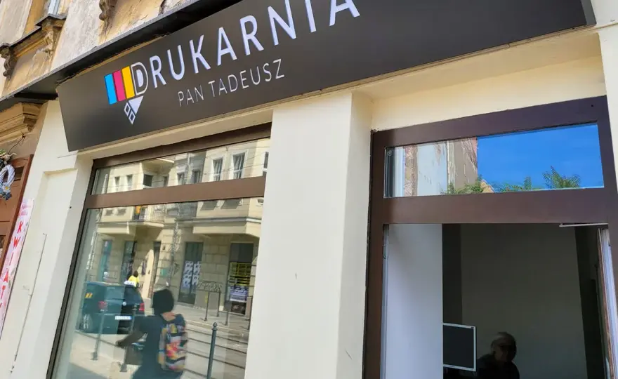 Drukarnia Colonel: Innowacyjne Usługi Poligraficzne w Krakowie