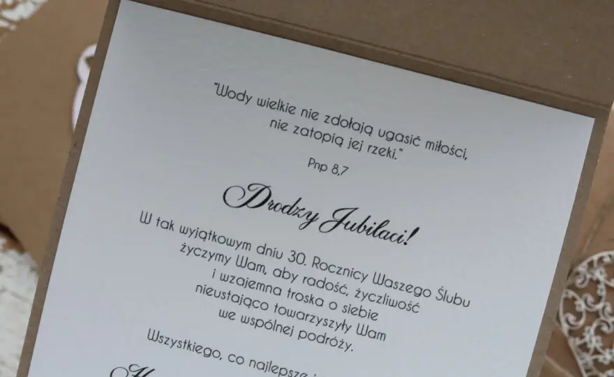 15 rocznica ślubu - Co napisać na kryształowe gody? Gotowe życzenia