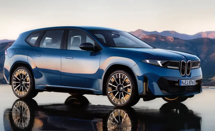 BMW Neue Klasse e iX3 - cosa cambia davvero