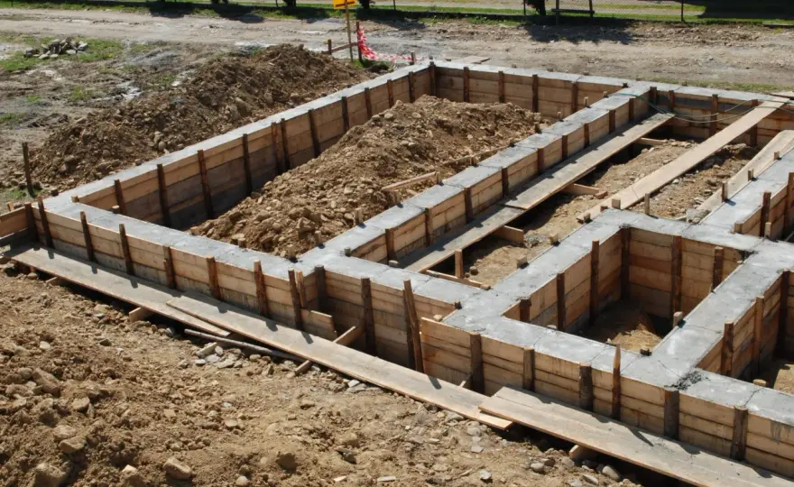 Ławy fundamentowe - czy to wciąż najlepszy wybór dla domu?