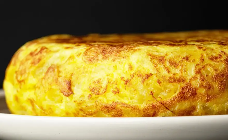 Tortilla de patatas - idealny omlet? Zrób go jak Hiszpanie!