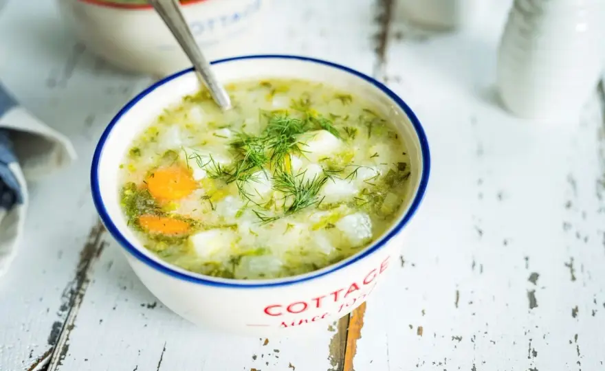 Zupa koperkowa - przepis na idealny smak. Uniknij błędów!