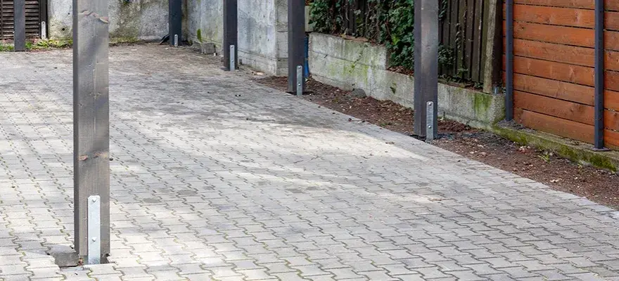 Jak wybrać kotwę do słupa drewnianego, aby uniknąć problemów z stabilnością
