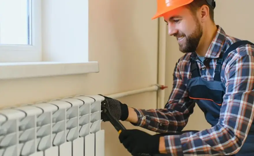 Grzejnik 400W: Ile kosztuje praca? Sprawdź rachunki!