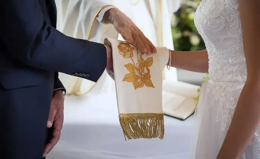 Ile trwa ślub kościelny? Sprawdź czas ceremonii