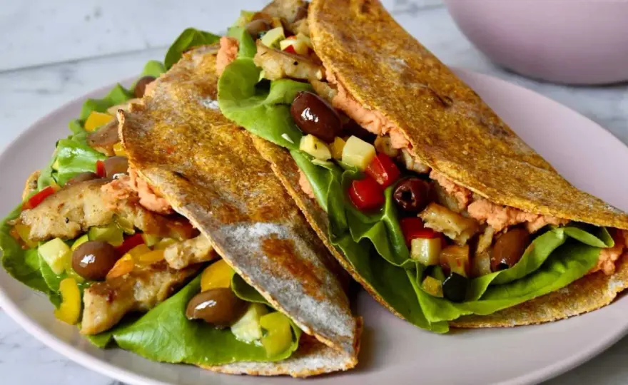 Piadina di carote, la ricetta facile da farcire