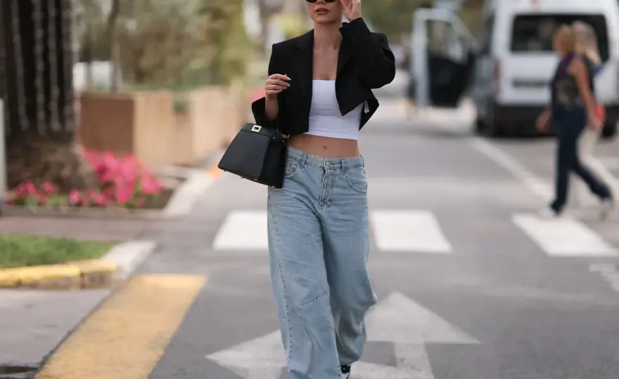 Baggy Jeans kombinieren - So stylst du weite Hosen modern