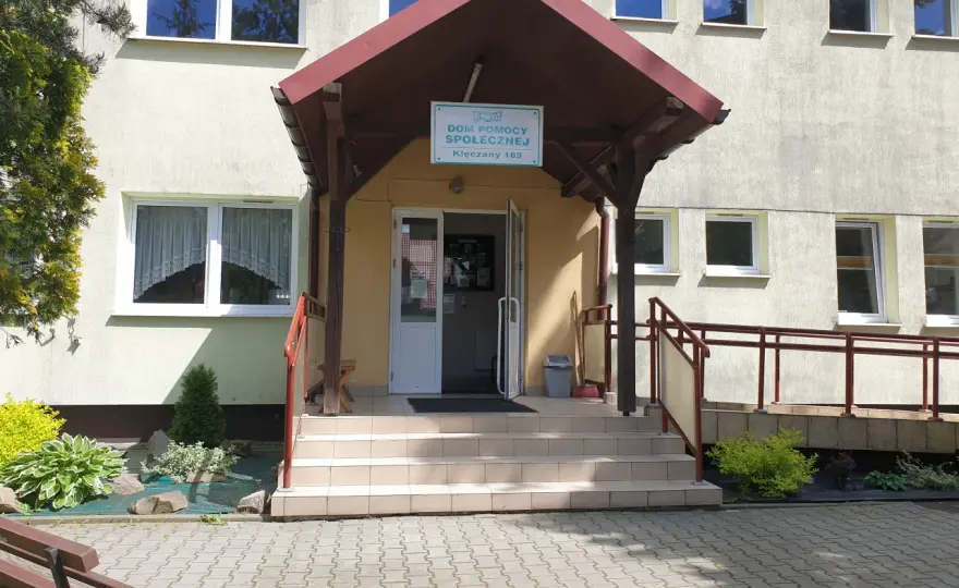 Dom Pomocy Społecznej Klęczany: Opieka, przyjęcie, koszty. Pełny obraz