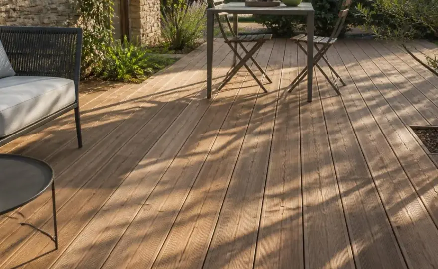 Terrasse en bois - le vrai budget selon les essences et la pose