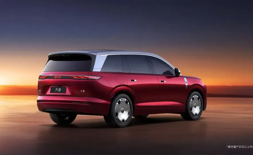 Flagowy elektryczny SUV - Czy ma sens w Polsce?