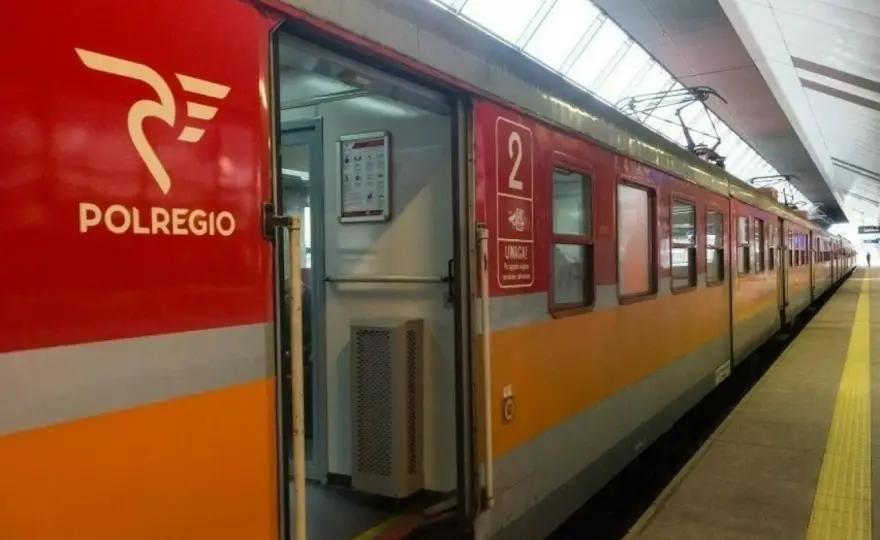 Zielona Góra - Żagań. Pociąg, autobus czy samochód?