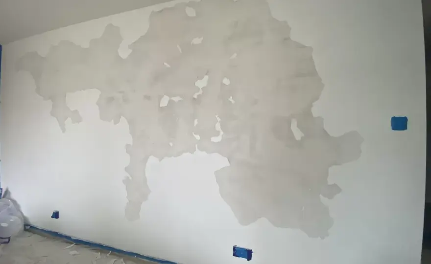Farba odchodzi od ściany? Napraw to raz na zawsze!