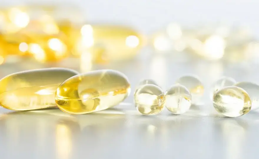 Omega 3 dla kobiet: 5 korzyści i jak suplementować