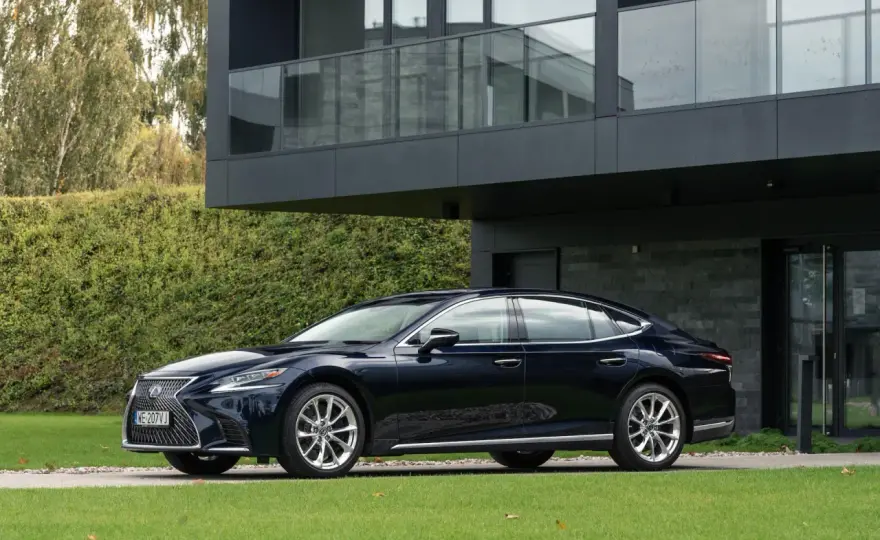 Lexus LS 500 - luksus, który nadal ma sens?