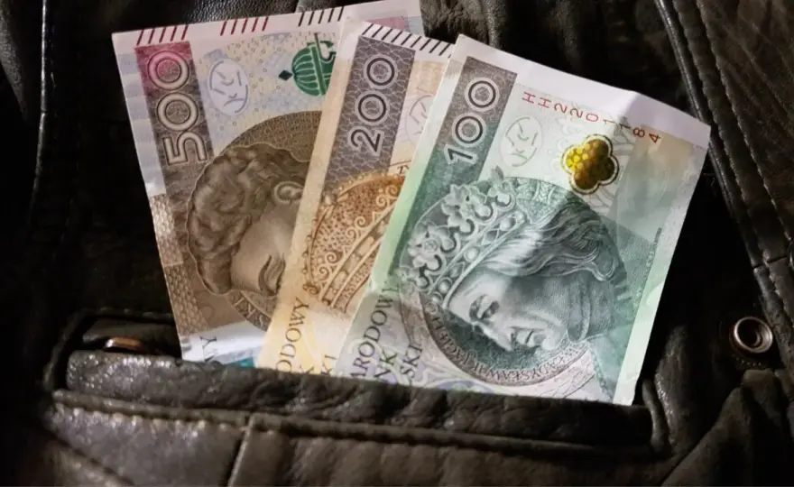 Najniższa krajowa netto 2026 - Ile faktycznie dostaniesz?