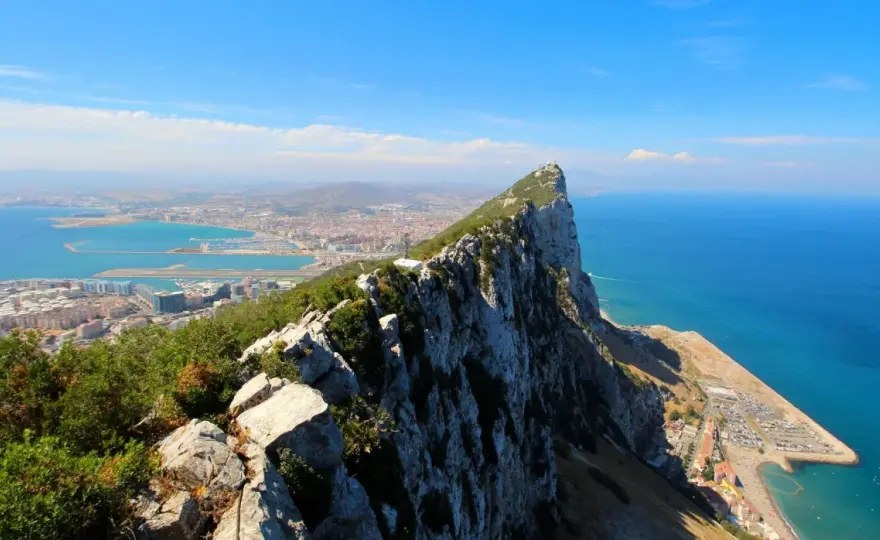 Gibraltar - Czy naprawdę widać Afrykę? Sprawdź, jak to możliwe!