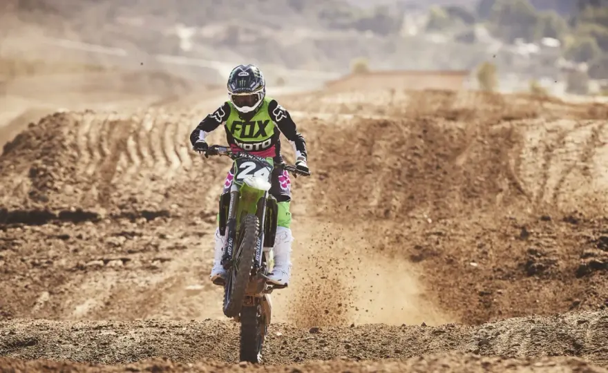 Fox Titan - czy zbroja sprawdzi się w motocrossie i enduro?