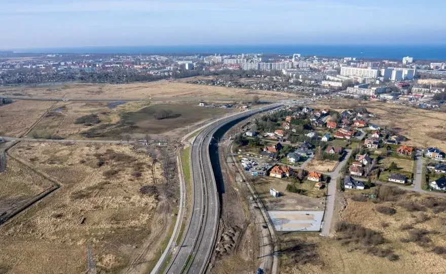 Koszalin kołobrzeg ile km? Sprawdź najkrótsze trasy i czasy podróży