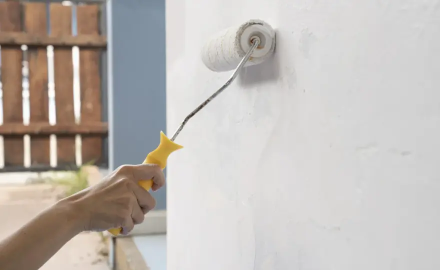 ¿Se puede dar imprimación sobre pintura? Claves para hacerlo bien