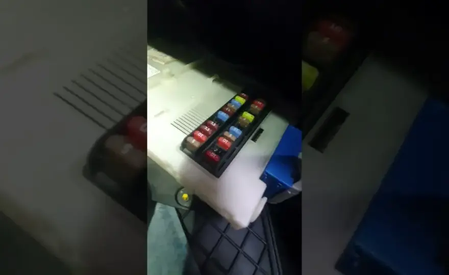 Gdzie są bezpieczniki w Fordzie Mondeo MK4 i jak je znaleźć?