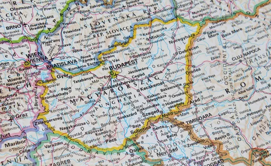Jakiej waluty używać na Węgrzech, by uniknąć niepotrzebnych kosztów i problemów?