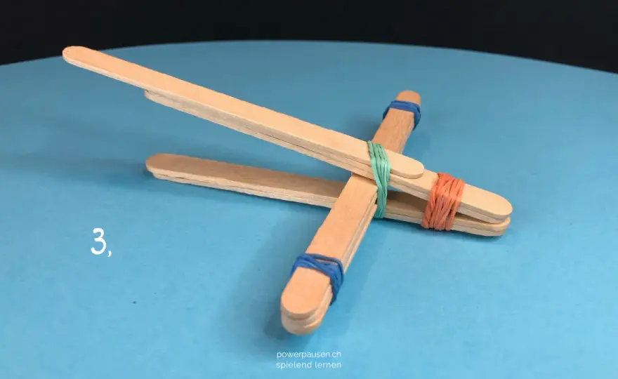 Katapult basteln mit Wäscheklammer - so gelingt das Mini-Modell