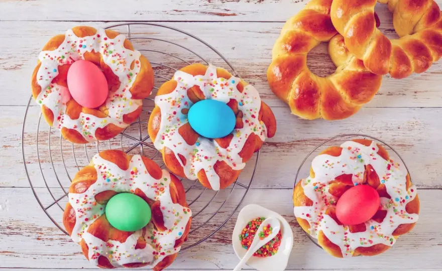 Osternester backen - Tipps für perfekten Teig und saubere Formen