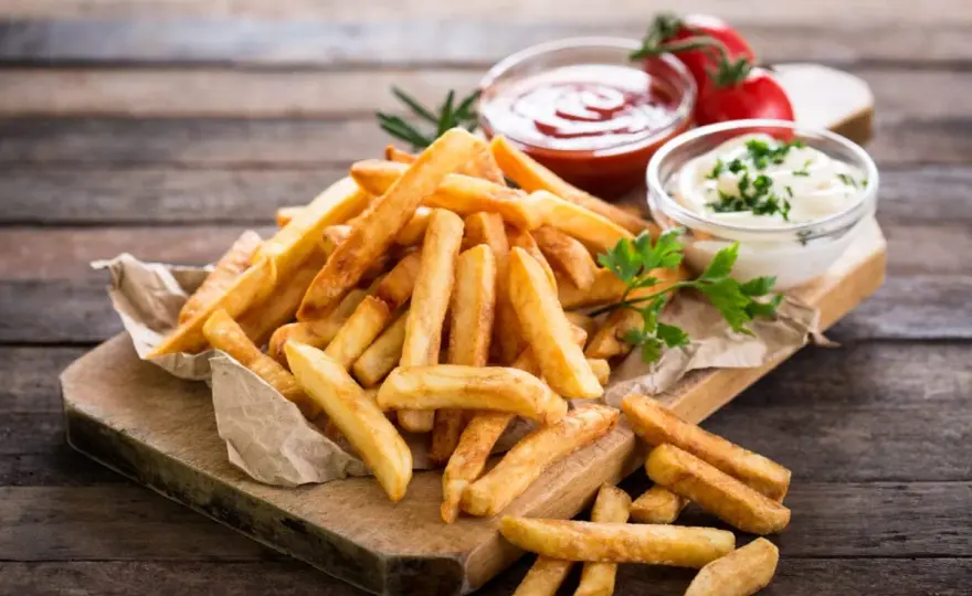 Mrożone frytki z piekarnika: Chrupiące w 20 minut!