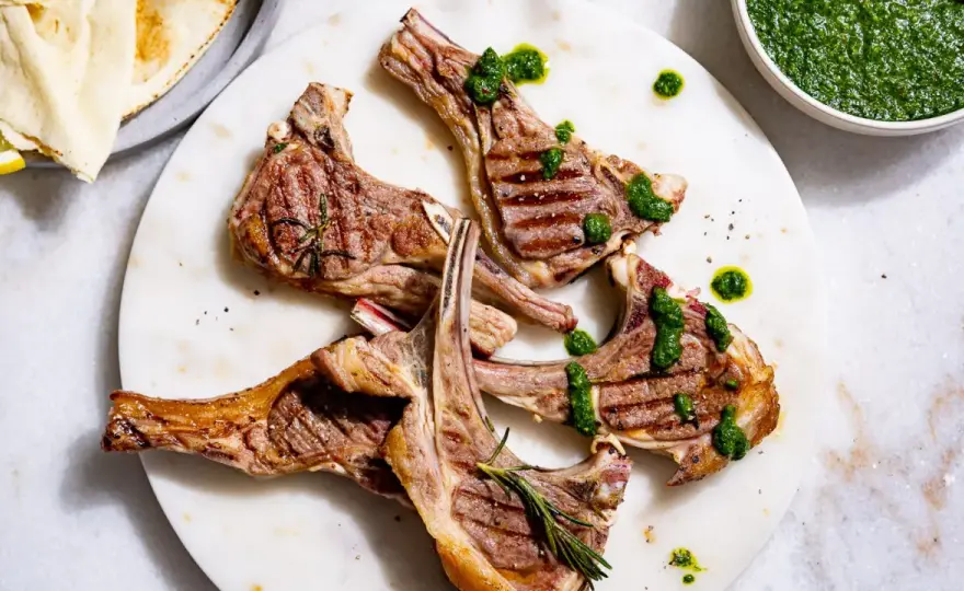 Côtelettes d'agneau au barbecue - La cuisson parfaite
