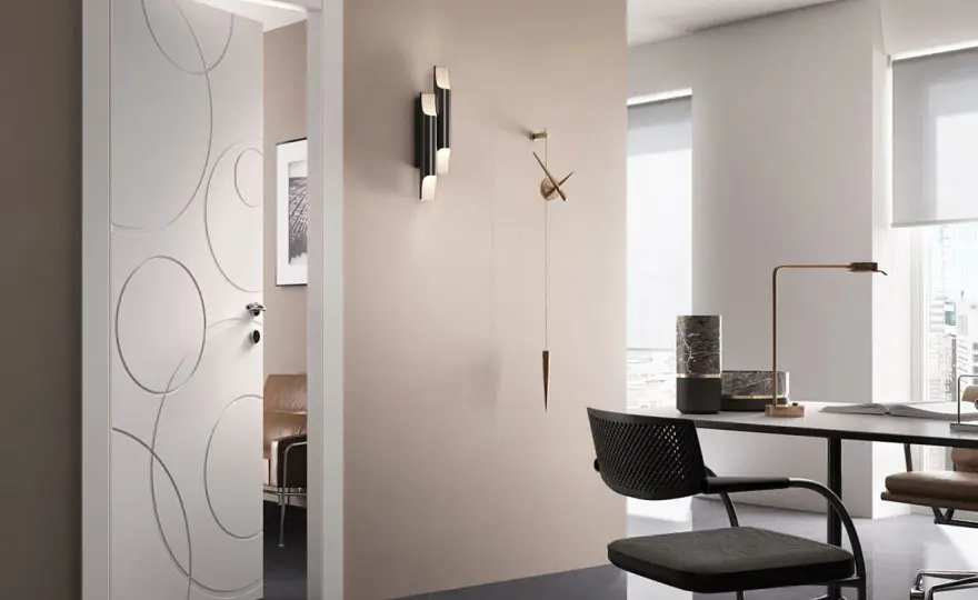 Come pulire le porte di legno senza rovinare la finitura